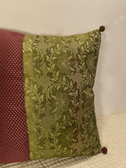 Sutradhar 04 Cushion Cover – Storytelling Through Threads